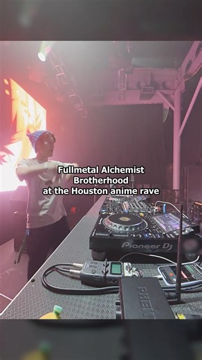 Fullmetal Alchemist: Brotherhood at the Houston anime rave