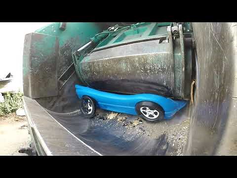 Trash Truck: satisfying crushing sounds... ASMR and subscriber shout-out!!