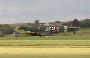 The Low Flying Legend: Ray Hanna & 18 images and video | War History Online