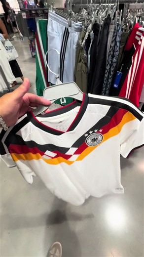 Adidas Outlet Clearance Finds: Liverpool, Man Utd, Germany & Mexico Jerseys