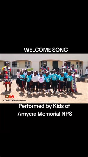 Kids' Welcome Song for Parents at Graduation Ceremony