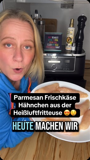 Seit heute eines meiner neuen Lieblingsgerichte 😍 sooo lecker 😋🤤 natürlich ausm Airfryer! Ihr benötigt: 400g Hähncheninnenfilet 1 Tüte Gnocchi 300g Tomaten 250ml Gemüsebrühe 1 Becher Kräuterfrischkäse 5 EL Parmesan Salz / Pfeffer Kräuter / Gewürze eurer Wahl *Werbung wegen Markeninhalt #airfryer #airfry #heissluftfritteuse #rezepte #schnellerezepte #einfacherezepte #recipe #SimpleRecipe #easyrecipe | Stephanie Wilbers