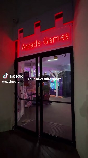 Where the drinks are cold & the games are serious🍻🕹️ Casino Pier Arcade is your weekend spot #fyp #casinopier #datenight