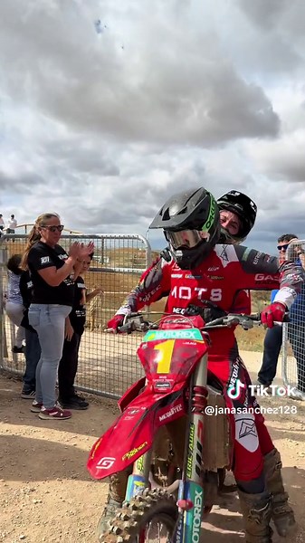 Campeona de España MXF 2025: Un Éxito Fabuloso