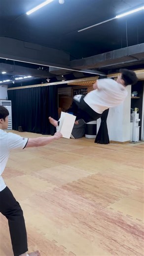 Adrenaline Tricking League on Instagram: "WORLD’S FIRST CHEAT 16 TARGET ATTEMPT 🤯🌎 Who thinks he can hit it?"