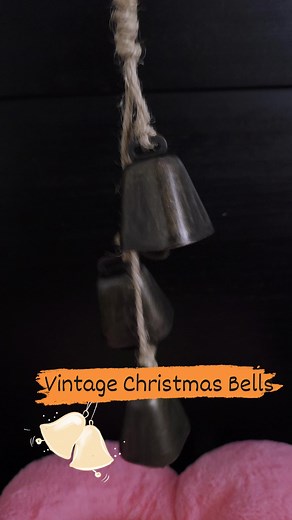 Simple , classic Christmas bells for every NZ home #christmasspiritnz #christmasdecor #ElegantHomeDecor #festivehomenz #supportlocalbusiness #boutiqueshopping #NZLuxuryHomes #vintagechristmasnz #nzsouthisland #nznorthisland | Christmas Spirit