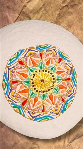 だるまに描く、癒やしのドット曼荼羅アート。制作第一弾🎨 Colorful Freehand Mandala on a Daruma Doll! #shorts #曼荼羅アート #だるま #制作過程