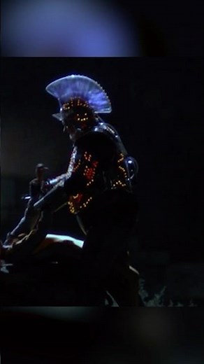 Schwarzenegger takes Dynamo out of the Death Game - The Running Man (1987) HD