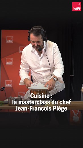 Masterclass : le chef étoilé Jean-François Piège partage un tour de main astucieux pour cuire du poisson à la maison en quelques minutes. | France Inter