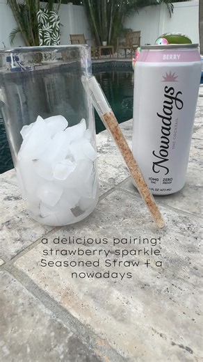 @NOWADAYS a fabulous pairing for any pool day occasion 🍓✨ berry berry tasty when paired with a SStraw! #seasonedstraws #nowadays #drink #lipdipsip #poolday