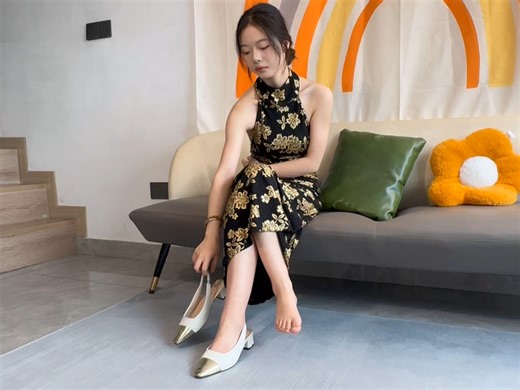 好像初中的英语老师呀