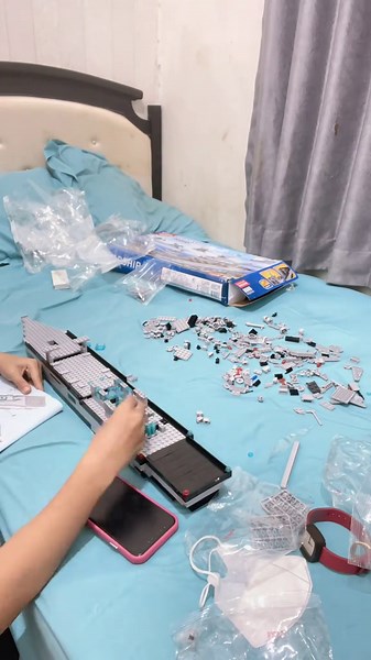 Mini Eiffel Tower LEGO Creation Tutorial