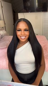 70 reactions · 5 comments | I love me a v-part wig, do you?  @sterlyhairshop . #sterlyhair #hairstyle #vpartwigs #kinkystraightwig #naturalhair | Tashi Pearson | Facebook
