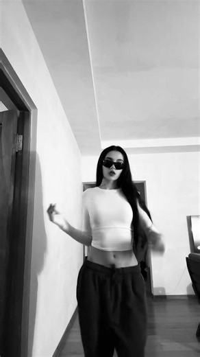 SWALLA!! #lisa #dance #xyzbca #fypage #fyp | lisa swalla