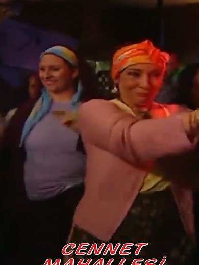 Cennet Mahallesi Disco Sahnesi ve Eğlence - Pembe Geceler