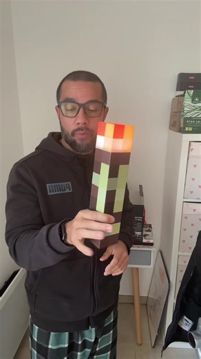 Deco murale en forme de torche. #décoration #minecraft #chambre #bureau #veilleuse