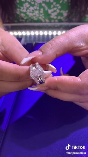 #FreezeFramePhoto Come enhance your diamond ring 💍 #ring #caprijewelers #arizona #diamond #fypシ #MicroRaveWithRoni #engagement #weddingtiktok