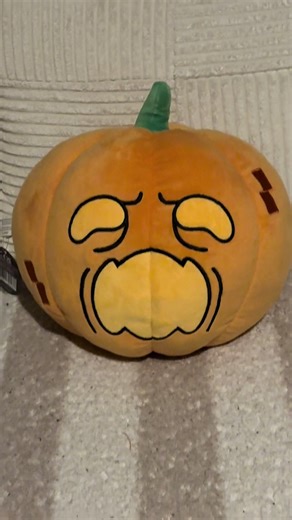 Pumpking Plushie: A New Addition to My Terraria Collection