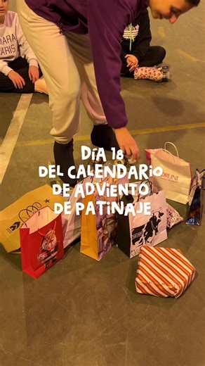 Hoy toca amigo invisibleeeeeee #navidad #patinaje #calendariodeadviento