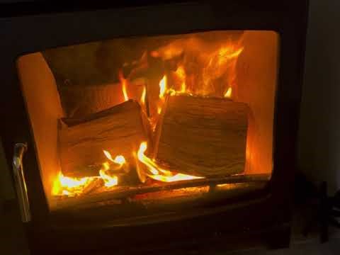Lighting my Log burner 🔥