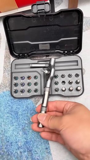 🌟 24-in-1 All-in-One Ratchet Screwdriver! Unscrew with one hand like cutting through butter 🔧 🔥【24 Bit Types Cover All Needs】 Industrial-grade S2 chrome-molybdenum steel bits ⚡️ Tackle phone/furniture/appliance screws all in one box—lifetime durability! 💡【6.2° Micro-Arc Ratchet Design】 58-tooth precision engagement mechanism🎯 Effortless continuous rotation in tight spaces with minimal wrist movement! 🌱【Ultra-Light Aluminum Alloy Body】 Forged aluminum handle weighs just 120g✨ Women can oper