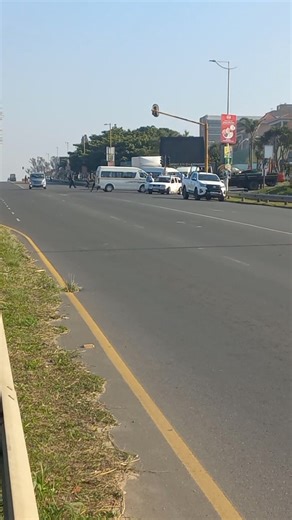 1.8M views · 2.8K reactions | JUST IN: The current situation in Port Shepstone... Batstone's Drift bridge is also believed to be blocked off. | South Coast Herald | Facebook