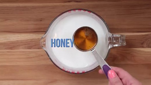 10-Minute DIY Milk & Honey Soap