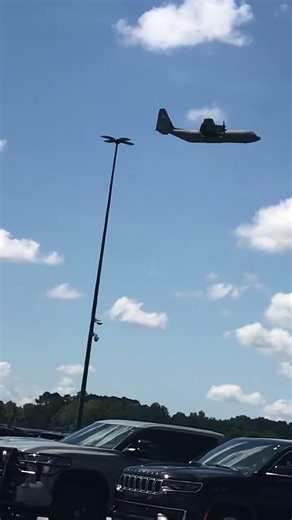 Lockheed C-130-J takes off from KSAV #aviation #avgeekoftheweek #c130