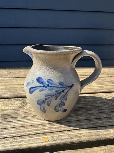 Rowe Pottery Teaberry Pitcher-vintage 2004 - Etsy
