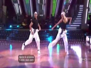 Apolo Anton Ohno & Julianne Hough; Freestyle (Dance only)