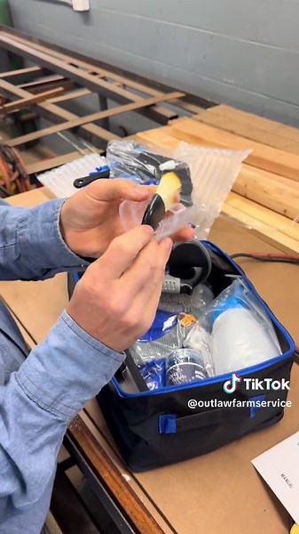 Yall this is the perfect Christmas gift for anyone who takes pride in their ride! Get it now while it’s one sale! #clean #ride #blackfriday #sale #detailer