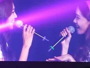 Sooyoung and Yoona singing complete