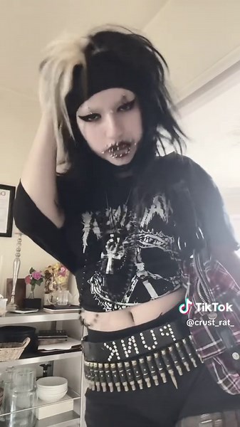 I need you #pourtoi#prt#fyp#foryoupage#goth#punk