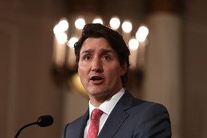 Justin Trudeau Blasted For Dancing At Taylor Swift Concert During Montreal Riots