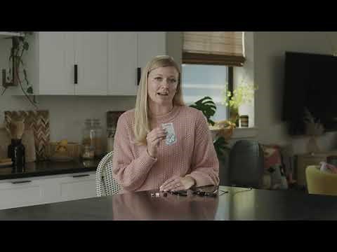 Discover more about the battery and charging options for the Cochlear™ Nucleus® 7 Sound Processor