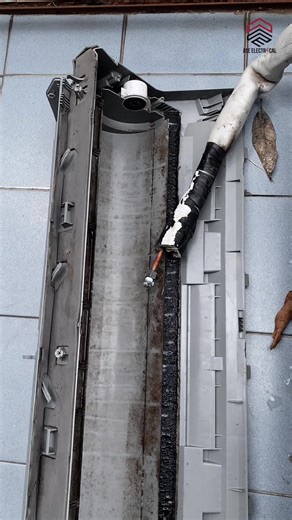 Alhamdulilah selesai Service Overhoul Midea non inverter 1hp🥶❄️ Jangan biarkan keluarga anda menghirup udara yang kotor ! Cepat tempah slot untuk servis aircond anda supaya kekal sejuk dan udara yang bersih ! no ada di bio📲 #aircondjohor #ASEElectrical #airconditioner #midea #CapCut