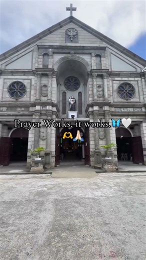 Easter is the promise that new life and new beginnings are always waiting.🌸