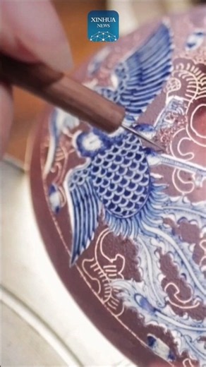 Art on the tip of a needle | Discovering Jingdezhen Porcelain
