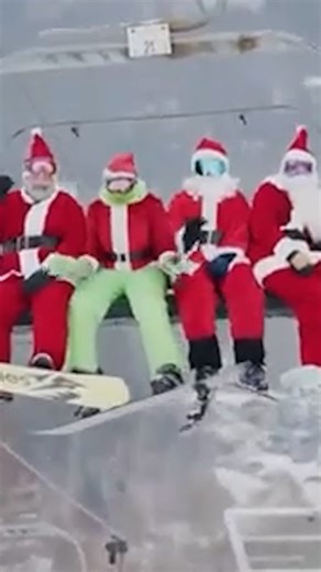 Hundreds Of Santas Go Skiing