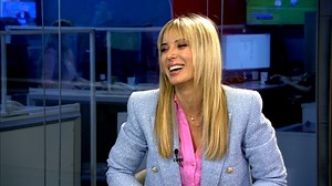 JESICA CIRIO: "NUNCA TUVE AMIGOS" En una charla íntima, la conductora repasa su vida: sus esforzados primeros pasos en la danza, la familia que formó y ensambló con Martín Insaurralde y la gratitud por su presente en La peña de Morfi. Leé la nota de Tatiana Schapiro - https://infob.ae/3GOVtdV | Infobae