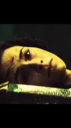 Aliens Treat Humans Like Guinea Pigs in Sci-Fi Film
