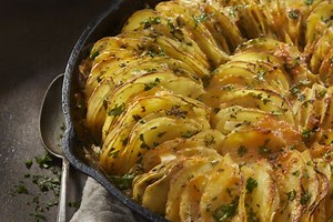 Zapekané zemiaky, aké tu ešte neboli! Zbierka fantastických receptov na zapekané zemiaky, po ktorých si oblížete všetky prsty, takmer bez práce