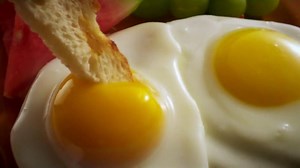 Eggland's Best TV Commercial 'Hungry for the Best'