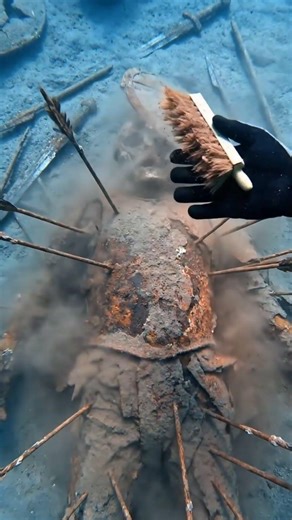 POV: I Found a Fallen Warrior Covered in Arrows Underwater… I Cleaned His Armor #underwater #mystery