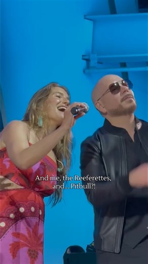 52K views · 1.2K reactions | Jimmy Buffett #keepthepartygoing tribute concert Part 2 #jimmybuffett #hollywoodbowl #livemusic #carolinejones | Caroline Jones | Facebook