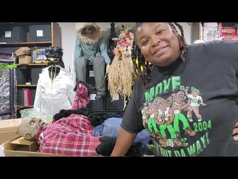 Let's make a Wolf Man out of Bubble Wrap!