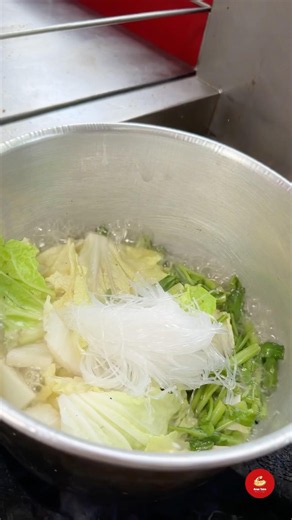 How a Comforting Thai Chicken Suki Soup is made. Would You try a Bowl? 🍲