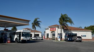 UPDATE: Robbery suspect dies after confrontation with convenience store clerk