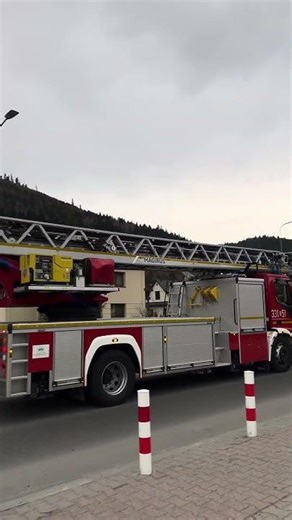 Przejazd alarmowy plutonu gaśniczego JRG-1 BB