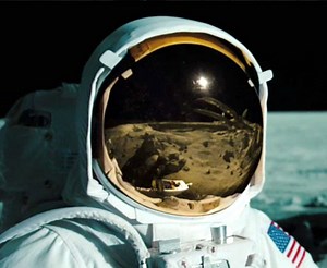 Transformers Dark of the Moon announcement trailer now online!